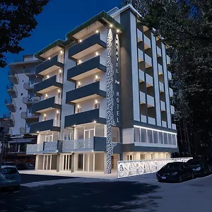 Caravel Park Hotel